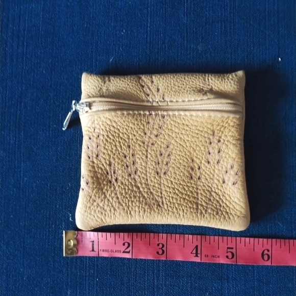 manitobah mukluks Handbags - Manitobah Mukluk Deerskin Zip Pouch